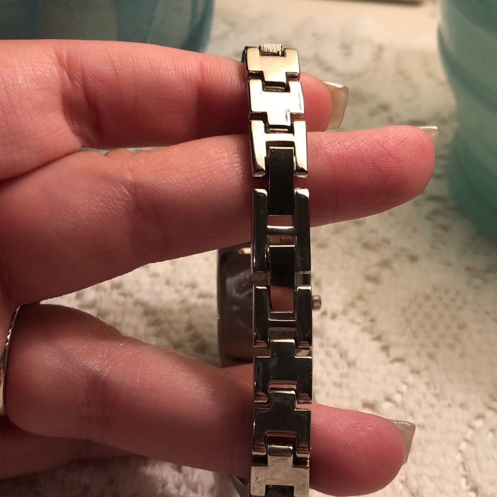 Watch - Picture 5 of 7